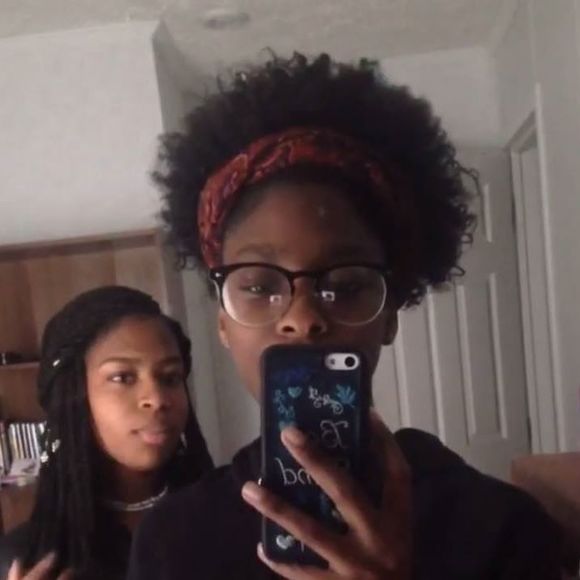 Meet your Posher, Ayana - Picture 1 of 1